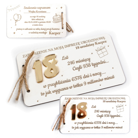 Białe drewniane personalizowane zaproszenie na 18 urodziny z kopertą